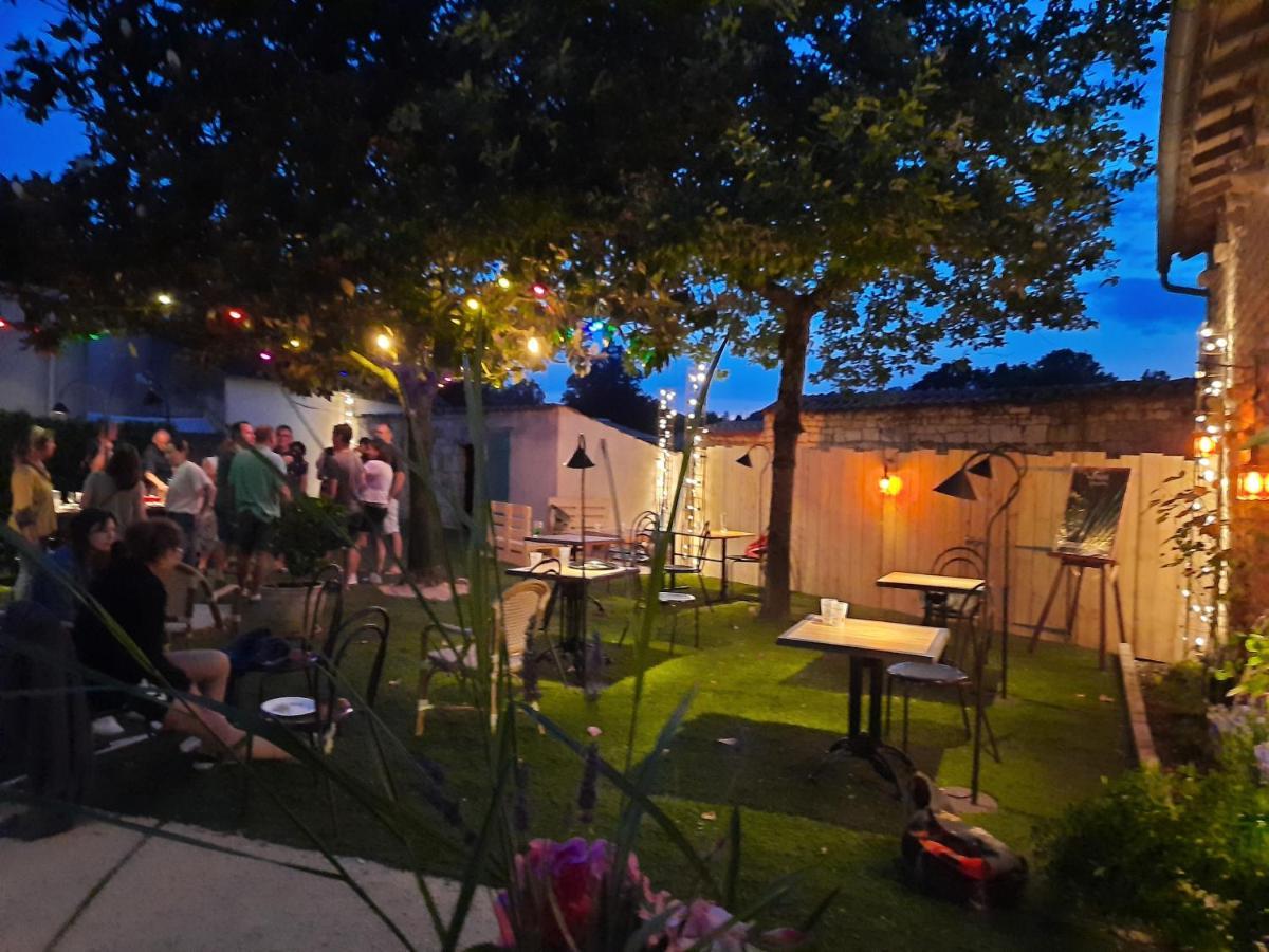 L'Auberge Des Artistes Nieul-sur-l'Autise Exterior foto